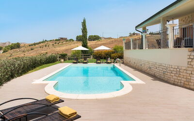 Villa Vistamare - Montallegro, Sicilia: Autumn, Balcony / Terrace / Patio, Building Exterior, Garden, Outdoor, Pool, Scenic View, Spring, Summer