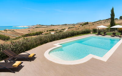 Villa Vistamare - Montallegro, Sicilia: Autumn, Balcony / Terrace / Patio, Building Exterior, Garden, Outdoor, Pool, Scenic View, Spring, Summer