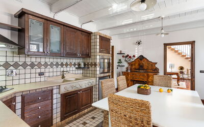 Villa Carolina: Autunno, Cucina, Estate, Primavera