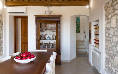 Mirabilia - Tangi, Sicilia: Autumn, Dining Room, Spring, Summer