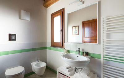 Mirabilia - Tangi, Sicilia: Autumn, Bathroom, Spring, Summer