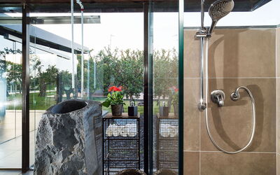 Casa Bedda - Viagrande, Sicilia: Autumn, Bathroom, Outdoor, Spring, Summer