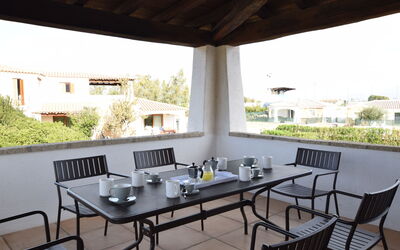 Luisa Apartment in Budoni, Shared Pool: Automne, Balcon / Terrasse / Patio, Été, Printemps