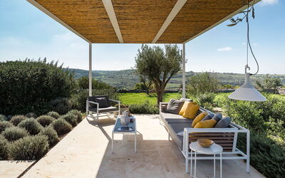 Villa Carmelita - Ragusa, Sicilia: Balkon / terras / patio, Buitenkanten, Buitenshuis, Herfst, Keer bekeken, Lente, Zomer