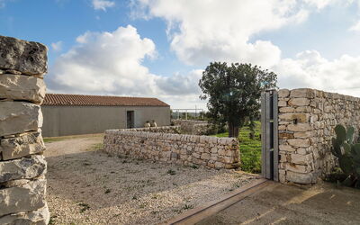 Villa Carmelita - Ragusa, Sicilia: Buitenkanten, Buitenshuis, Herfst, Hoofdingang, Lente, Zomer