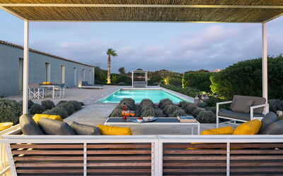 Villa Carmelita - Ragusa, Sicilia: Balkon / terras / patio, Buitenkanten, Buitenshuis, Herfst, Lente, Tuin, Zomer, zwembad