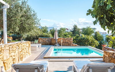Villa Trullo - Torricella, Puglia: Automne, Balcon / Terrasse / Patio, bassin, Été, Extérieur, Extérieurs, Jardin, Printemps