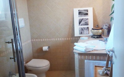 Villa Trullo - Torricella, Puglia: Automne, Été, Printemps, Salle de bain