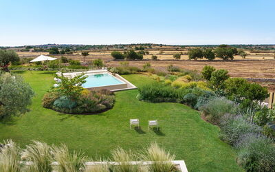 Splendida - Modica, Sicilia: Buitenkanten, Buitenshuis, Herfst, Lente, Tuin, Zomer, zwembad