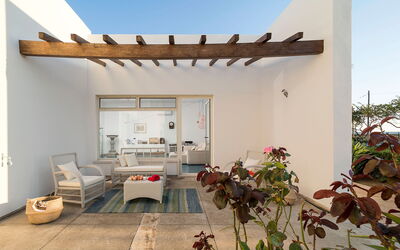 Villa Chiara - Paceco, Sicilia: Autumn, Balcony / Terrace / Patio, Building Exterior, Outdoor, Spring, Summer