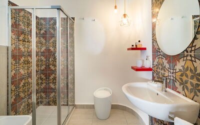 Villa Chiara - Paceco, Sicilia: Autumn, Bathroom, Spring, Summer