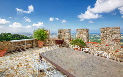 Villa Maestosa - Camaiore, Toscana: Automne, Balcon / Terrasse / Patio, Été, Extérieur, Extérieurs, Printemps, Vues