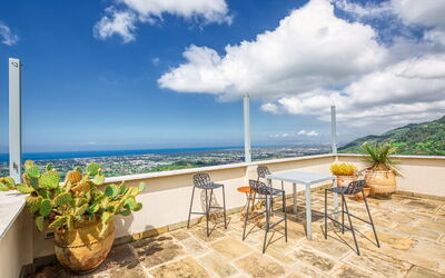 Villa Maestosa - Camaiore, Toscana: Automne, Balcon / Terrasse / Patio, Été, Extérieur, Extérieurs, Printemps, Vues