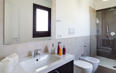 Casa Cortese - Noto, Sicilia: Autumn, Bathroom, Spring, Summer