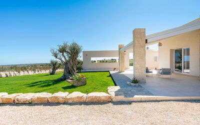 Villa Argento - Rosolini, Sicilia: Autumn, Balcony / Terrace / Patio, Building Exterior, Garden, Outdoor, Spring, Summer