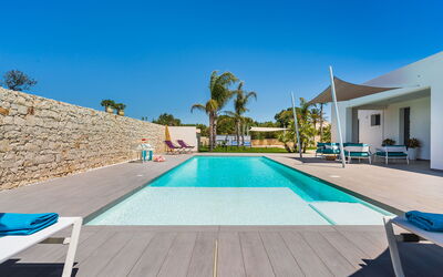 Villa le Palme - Noto, Sicilia: Balkon / terras / patio, Buitenkanten, Buitenshuis, Herfst, Lente, Zomer, zwembad