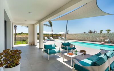 Villa le Palme - Noto, Sicilia: Balkon / terras / patio, Buitenkanten, Buitenshuis, Herfst, Lente, Zomer, zwembad