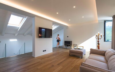 Villa Decorosa: Herfst, Lente, Woonkamer, Zomer