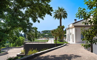 Villa Decorosa: Balkon / terras / patio, Buitenkanten, Buitenshuis, Herfst, Lente, Zomer