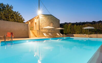 Casa Masseria - Scicli, Sicilia: Automne, Balcon / Terrasse / Patio, bassin, Été, Extérieur, Extérieurs, Printemps