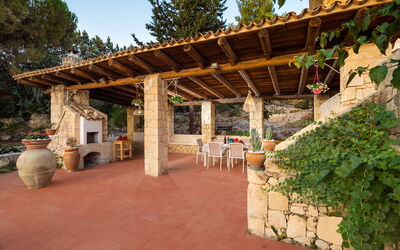 Villa Diamante - Siracusa, Sicilia: Autumn, Balcony / Terrace / Patio, Building Exterior, Outdoor, Spring, Summer