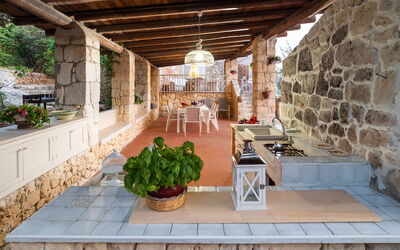 Villa Diamante - Siracusa, Sicilia: Autumn, Balcony / Terrace / Patio, Building Exterior, Outdoor, Spring, Summer