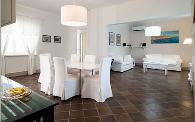 Villa Diamante - Siracusa, Sicilia: Autumn, Dining Room, Living Room, Spring, Summer