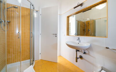 Villa Diamante - Siracusa, Sicilia: Autumn, Bathroom, Spring, Summer