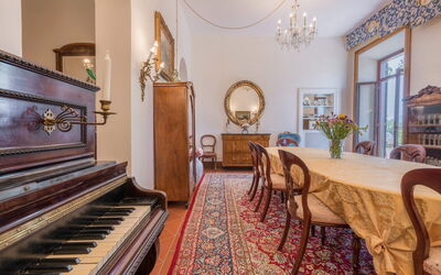 Villa Licia: Autunno, Caratteristiche, Dettagli della stanza, Estate, Primavera, Sala da pranzo