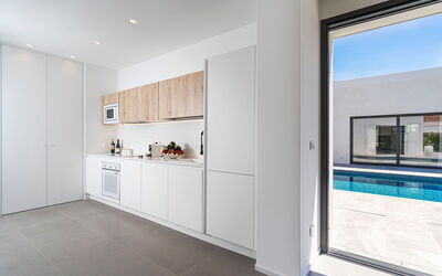Villa Duetto - Siracusa, Sicilia: Autumn, Kitchen, Pool, Spring, Summer