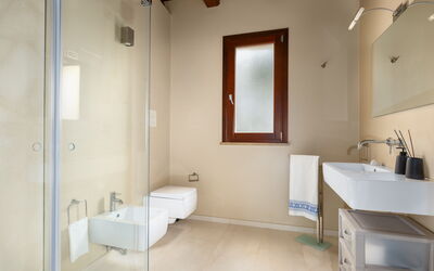 Villa Casale: Badkamer