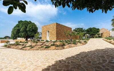 Casa Ocra - Misiliscemi, Sicilia: Autumn, Balcony / Terrace / Patio, Building Exterior, Outdoor, Spring, Summer