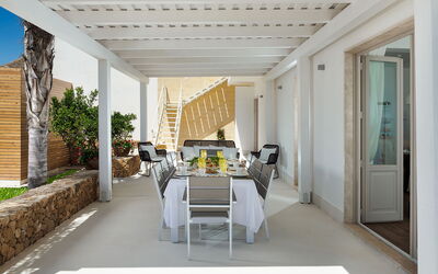 Casa Ocra - Misiliscemi, Sicilia: Autumn, Balcony / Terrace / Patio, Building Exterior, Outdoor, Spring, Summer