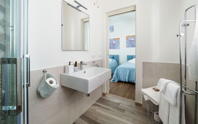 Casa Ocra - Misiliscemi, Sicilia: Autumn, Bathroom, Bedroom, Spring, Summer