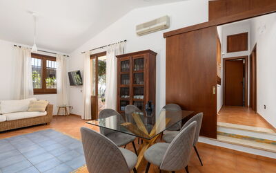 Villa Petra: Dining Room, Living Room