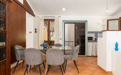 Villa Petra: Dining Room