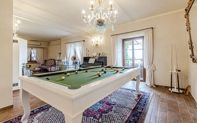 Chateau la Siroque: Woonkamer