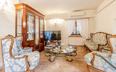 Chateau la Siroque: Woonkamer