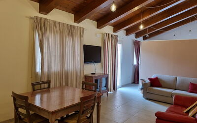 Villa Bellaluce 18: Lunchroom, Woonkamer