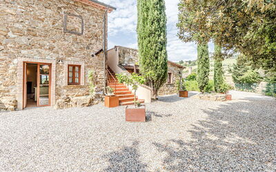 Chateau la Siroque: Building Exterior, Outdoor