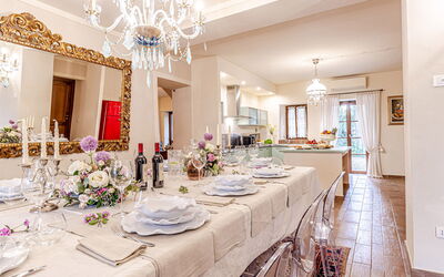 Chateau la Siroque: Dining Room