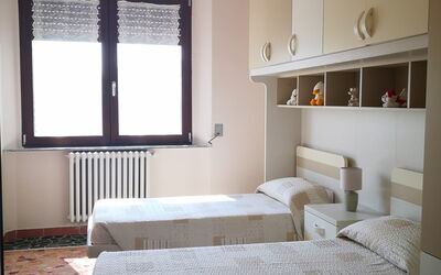 Franco House with Pool: Autumn, Bedroom, Spring, Summer