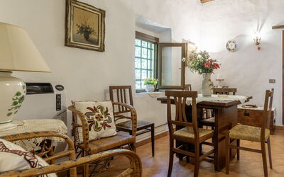 La Casa di Elda, Holiday Home with Pool, Uzzano, T: Herfst, Lente, Lunchroom, Zomer