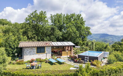 La Casa di Elda, Holiday Home with Pool, Uzzano, T: Herfst, Lente, Tuin, Zomer, zwembad