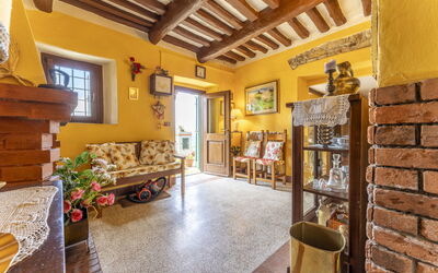 La Casa di Elda, Holiday Home with Pool, Uzzano, T: Herfst, Lente, Woonkamer, Zomer