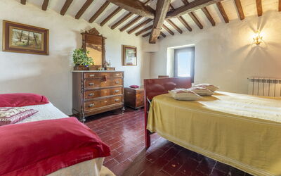 La Casa di Elda, Holiday Home with Pool, Uzzano, T: Herfst, Lente, slaapkamer, Zomer