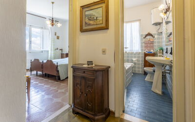 La Casa di Elda, Holiday Home with Pool, Uzzano, T: Badkamer, Herfst, Lente, Zomer