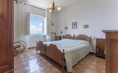 La Casa di Elda, Holiday Home with Pool, Uzzano, T: Herfst, Lente, slaapkamer, Zomer