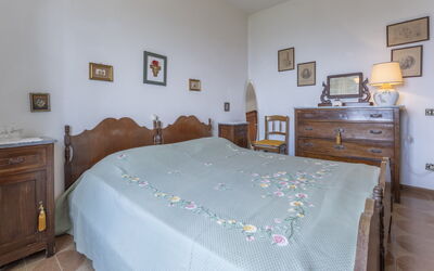 La Casa di Elda, Holiday Home with Pool, Uzzano, T: Herfst, Lente, slaapkamer, Zomer