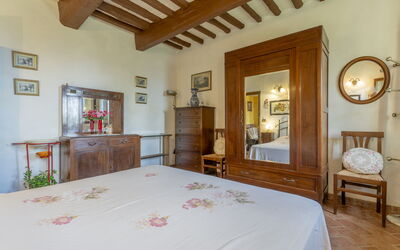 La Casa di Elda, Holiday Home with Pool, Uzzano, T: Herfst, Lente, slaapkamer, Zomer